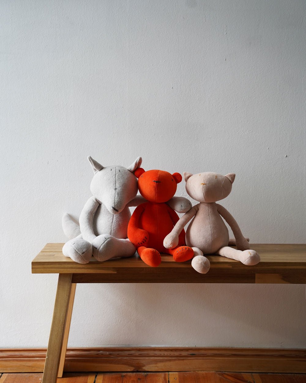 Marque de peluche haut de gamme : L'excellence d’Adada - ADADA SAS, 12 rue Jean Ferrandi, 75006 Paris, France.