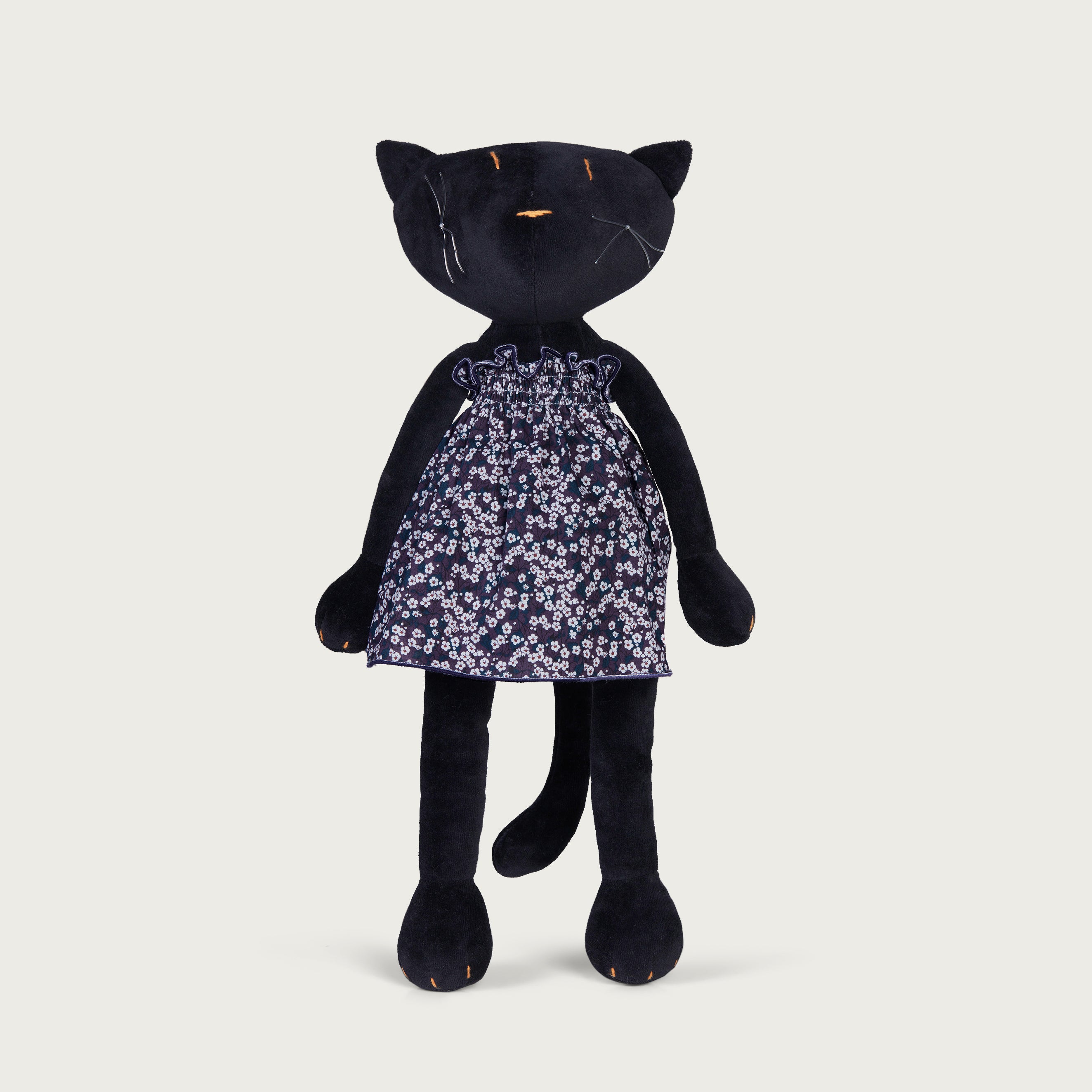 GISEL, THE CAT - LARGE