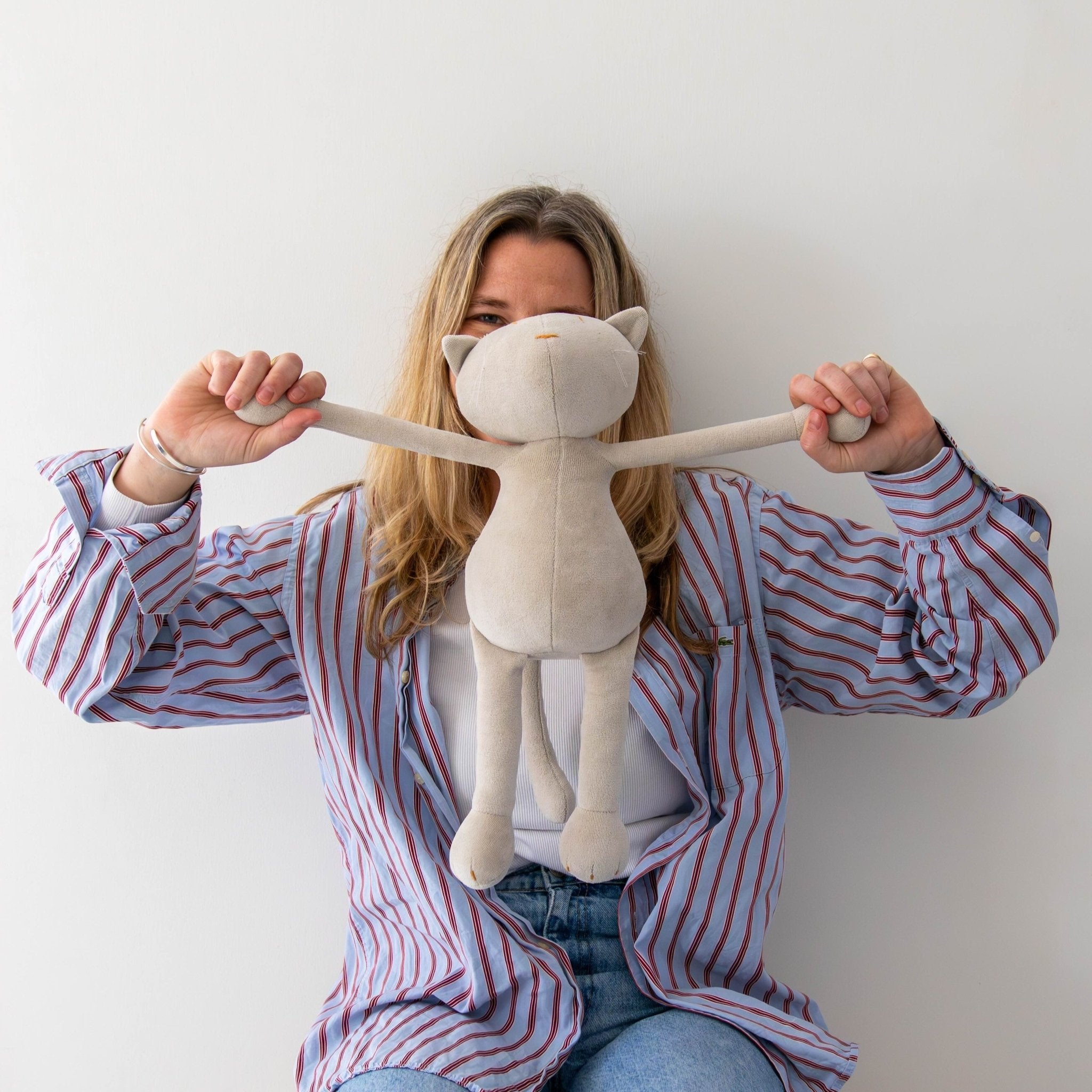 Les Peluches Peuvent-elles Aider à Gérer l’Anxiété ? Conseils Pratiques pour le Confort et le Calme - ADADA
