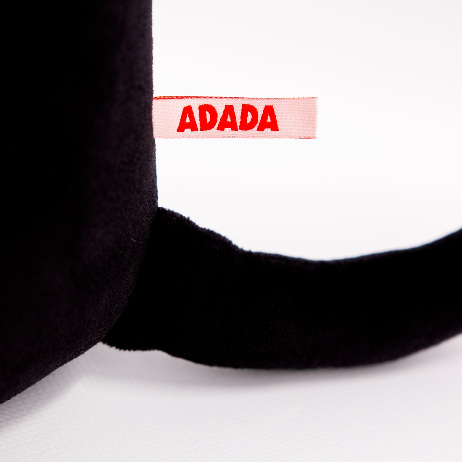 MAX LE LABRADOR - L - ADADA Noir Avec jean bleu